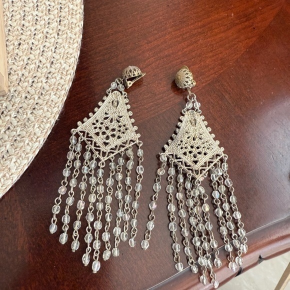 Vintage ClipOn Earrings - Picture 1 of 3